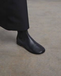 Rina Chelsea Boot, Black | Dear Frances
