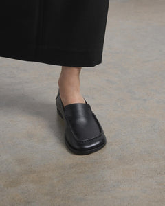 L'Appartement【DEAR FRANCES】 LOAFERS 黒 35 Joss Leather Loafer | Dear Frances